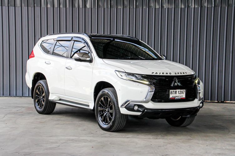Mitsubishi Pajero Sport 2019 2.4 GT Premium Elite Edition 4WD Utility-car ดีเซล ไม่ติดแก๊ส เกียร์อัตโนมัติ ขาว รูปที่ 3