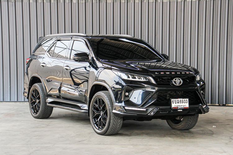 Toyota Fortuner 2021 2.4 Legender Utility-car ดีเซล ไม่ติดแก๊ส เกียร์อัตโนมัติ ดำ รูปที่ 3
