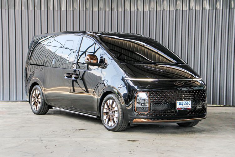 Hyundai Staria 2026 2.2 Premium with sunroof Van ดีเซล ไม่ติดแก๊ส เกียร์อัตโนมัติ ดำ รูปที่ 3