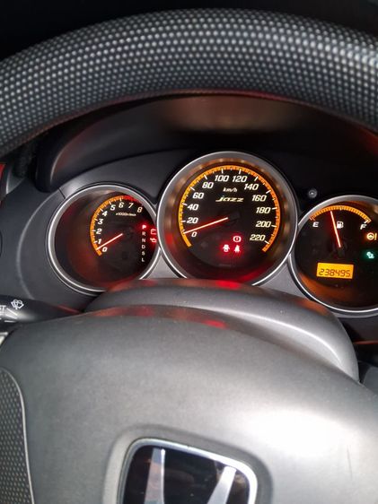 Honda Jazz 2006 1.5 E i-DSi Sedan เบนซิน ไม่ติดแก๊ส เกียร์อัตโนมัติ ขาว รูปที่ 4
