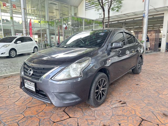 รถ Nissan Almera 1.2 E สี เทา