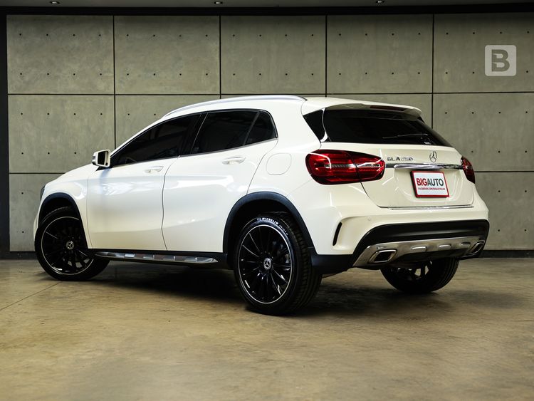Mercedes-Benz GLA-Class 2019 GLA250 Utility-car เบนซิน ไม่ติดแก๊ส เกียร์อัตโนมัติ ขาว รูปที่ 4