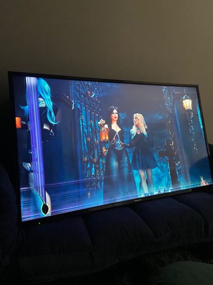 ขาย Panasonic viera จอร้าวมุม ทีวี43นิ้ว ไม่มีขาตั้ง สมาร์ททีวี ตามสภาพ