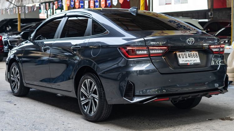 Toyota Yaris ATIV 2023 1.2 Premium Sedan เบนซิน ไม่ติดแก๊ส เกียร์อัตโนมัติ เทา รูปที่ 3