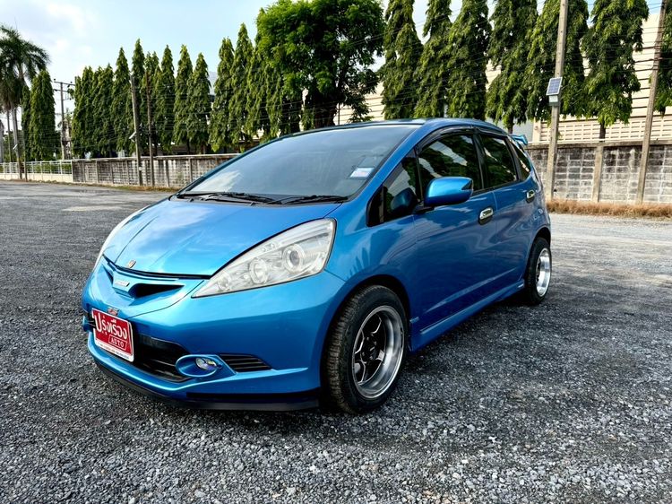 รถ Honda Jazz 1.5 V สี น้ำเงิน