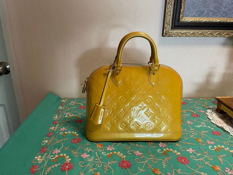 ไม่ระบุ อื่นๆ หนังแท้ Louis Vuitton LV alma mm venis