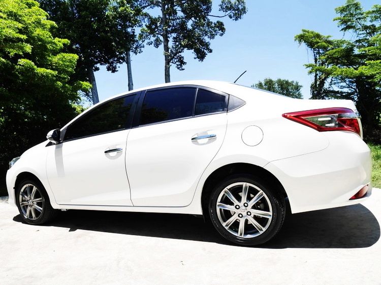 Toyota Vios 2015 1.5 S Sedan เบนซิน ไม่ติดแก๊ส เกียร์อัตโนมัติ ขาว รูปที่ 3