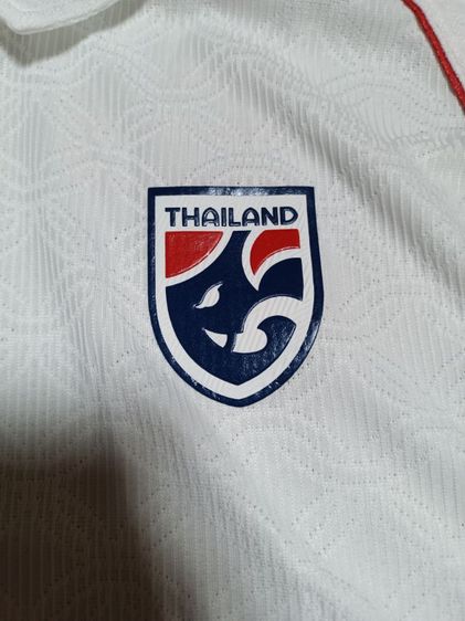 ขาย 690.- รวมส่ง  เสื้อฟุตบอลทีมชาติไทย 2025 Third Kit size XL สีขาว รูปที่ 2