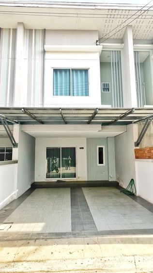 บ้านทาวน์เฮาส์ ศรีราชา ชนบุรี