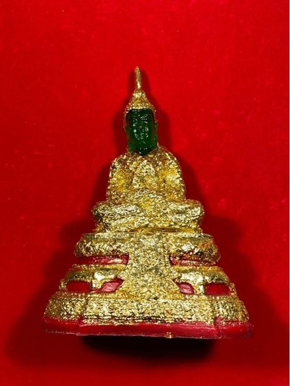 👍ร้านแนะนำ พระพุทธมหามณีรัตนปฏิมากร (พระแก้วมรกต) ทรงเครื่องฤดูหนาวที่ลงลักปิดทอง ฐานกว้าง5 นิ้ว สูง 7 นิ้ว ปางสมาธิในเครื่องทรงชุดฤดูหนาว 