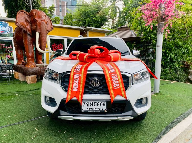 รถ MG Extender 2.0 Grand X 4WD สี ขาว