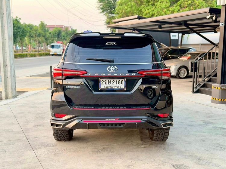 รถ Toyota Fortuner 2.8 Legender 4WD 60th Anniversary สี ดำ