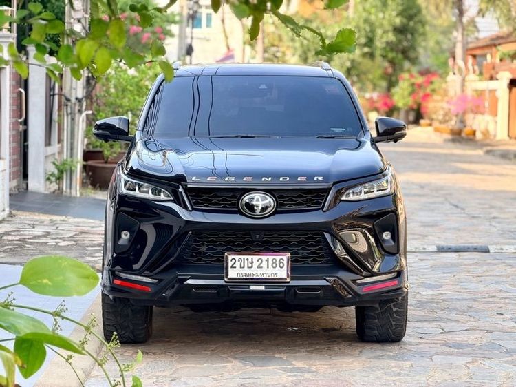 รถ Toyota Fortuner 2.8 Legender 4WD 60th Anniversary สี ดำ