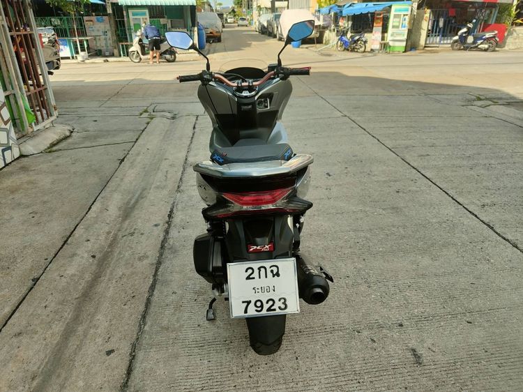 🛵ยังไงก็ขาย PCX 150 ปี 63 เครื่องไม่เดิม สีสวย สตาร์ทมือ ท่อดัง เล่มชุดโอนครบ+เปลี่ยนถ่ายน้ำมันเครื่องฟรี ส่งฟรี 30 กม. รูปที่ 6