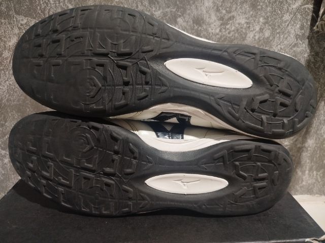 Mizuno Morelia M8 TF 100 ปุ่มตัวท็อป หนังจิงโจ้ ไซด์ 42.5 หรือ 270 รูปที่ 12