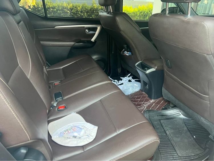 Toyota Fortuner 2020 2.4 V Utility-car ดีเซล ไม่ติดแก๊ส เกียร์อัตโนมัติ ขาว รูปที่ 3