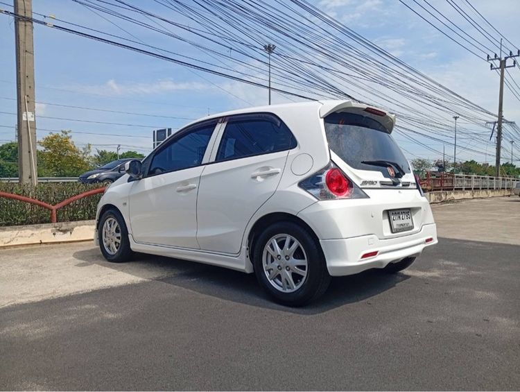 Honda Brio 2014 1.2 V Sedan เบนซิน ไม่ติดแก๊ส เกียร์อัตโนมัติ ขาว รูปที่ 4