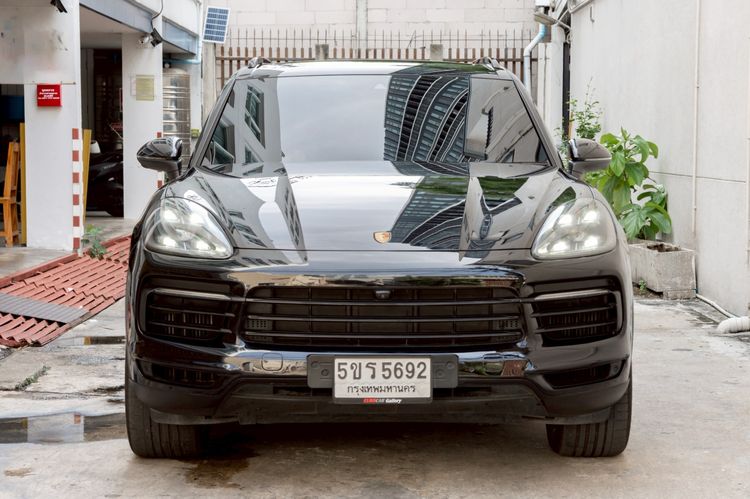 Porsche Cayenne 2023 3.0 E-Hybrid 4WD Utility-car ปลั๊กอินไฮบริด (PHEV) ไม่ติดแก๊ส เกียร์อัตโนมัติ ดำ รูปที่ 4