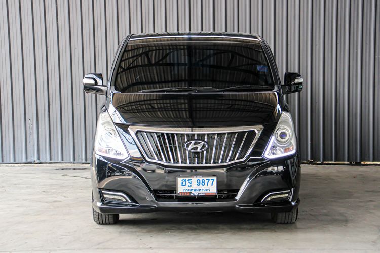 Hyundai H-1 2018 2.5 Deluxe Van ดีเซล ไม่ติดแก๊ส เกียร์อัตโนมัติ ดำ รูปที่ 2