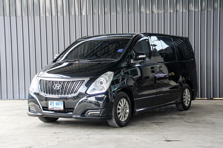 รถ Hyundai H-1  2.5 Deluxe สี ดำ