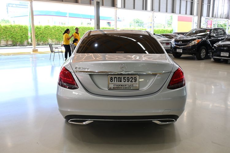 Mercedes-Benz C-Class 2019 C220 CDI Sedan ดีเซล ไม่ติดแก๊ส เกียร์อัตโนมัติ บรอนซ์เงิน รูปที่ 2