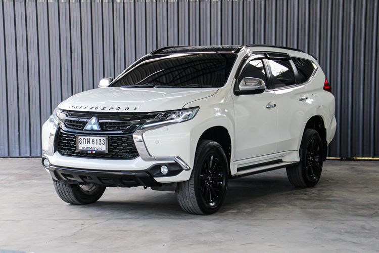 รถ Mitsubishi Pajero Sport 2.4 GT Premium Elite Edition 4WD สี หลากสี