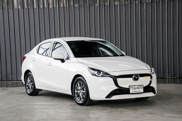 Mazda Mazda 2 2025 1.3 Skyactiv-G S Sedan Sedan เบนซิน ไม่ติดแก๊ส เกียร์อัตโนมัติ ขาว รูปที่ 3