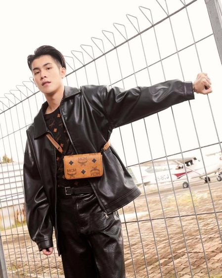 Used  MCM Aren Maxi MN VIEW Lanyard Fit Coใช้ครั้งเดียว รูปที่ 13