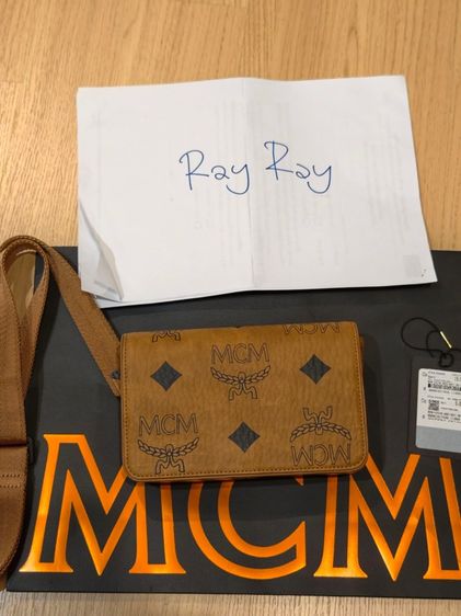 Used  MCM Aren Maxi MN VIEW Lanyard Fit Coใช้ครั้งเดียว รูปที่ 5