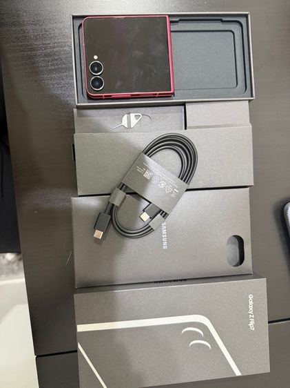 Samsung Galaxy Flip7 รูปที่ 2