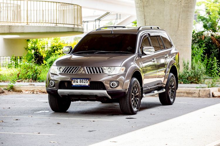 รถ Mitsubishi Pajero Sport 2.5 GT สี น้ำตาล