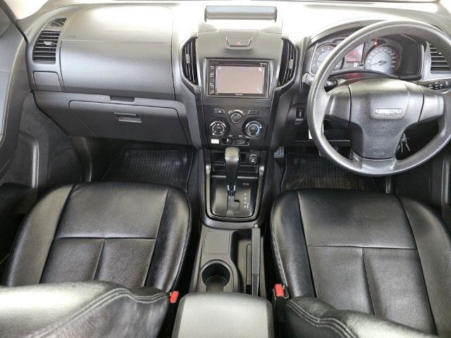 Isuzu MU-X 2016 1.9 Active 2WD ดีเซล เกียร์อัตโนมัติ บรอนซ์เงิน รูปที่ 3