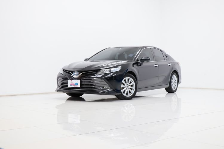 รถ Toyota Camry 2.5 HEV Premium สี ดำ