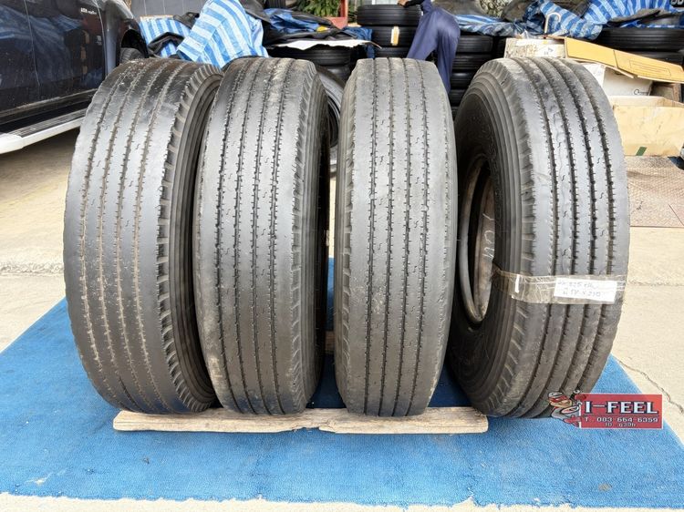 Bridgestone radial 8.25r16 r156 ชุดนี้มี 4เส้น ปีผลิต16-17 ใช้แล้ว