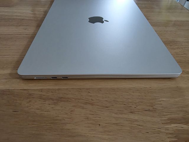 Macbook Air 15-inch M4 สี Silver 256GB รูปที่ 5