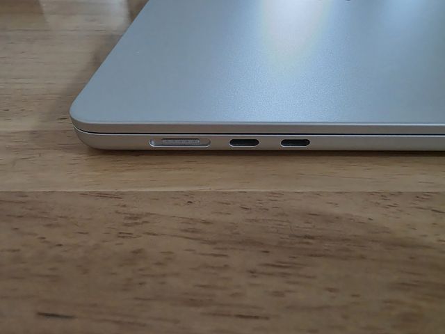Macbook Air 15-inch M4 สี Silver 256GB รูปที่ 7
