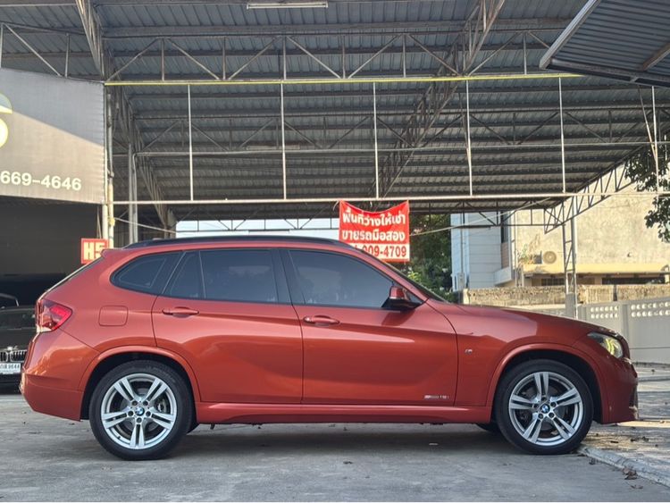 BMW X1 2015 2.0 sDrive18i M Sport Utility-car เบนซิน ไม่ติดแก๊ส เกียร์อัตโนมัติ ส้ม รูปที่ 4
