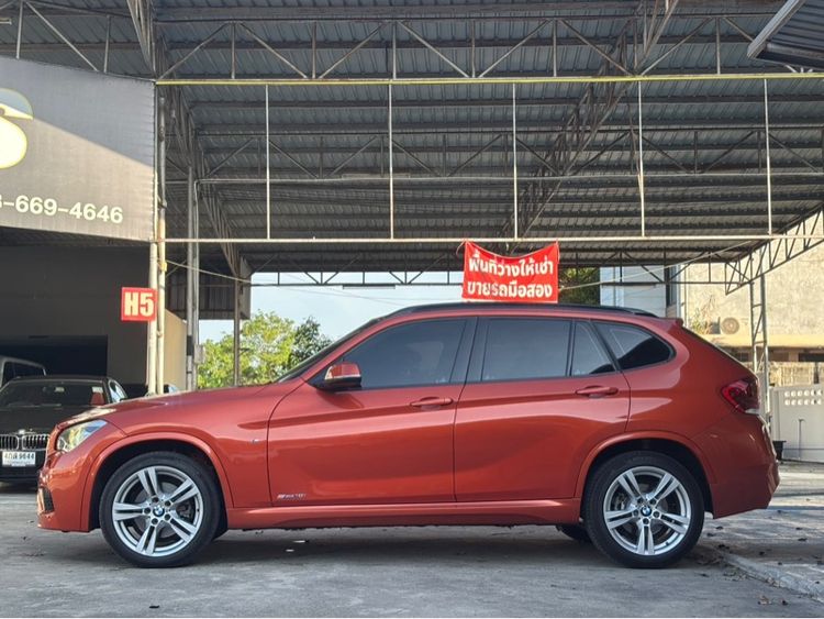 BMW X1 2015 2.0 sDrive18i M Sport Utility-car เบนซิน ไม่ติดแก๊ส เกียร์อัตโนมัติ ส้ม รูปที่ 3