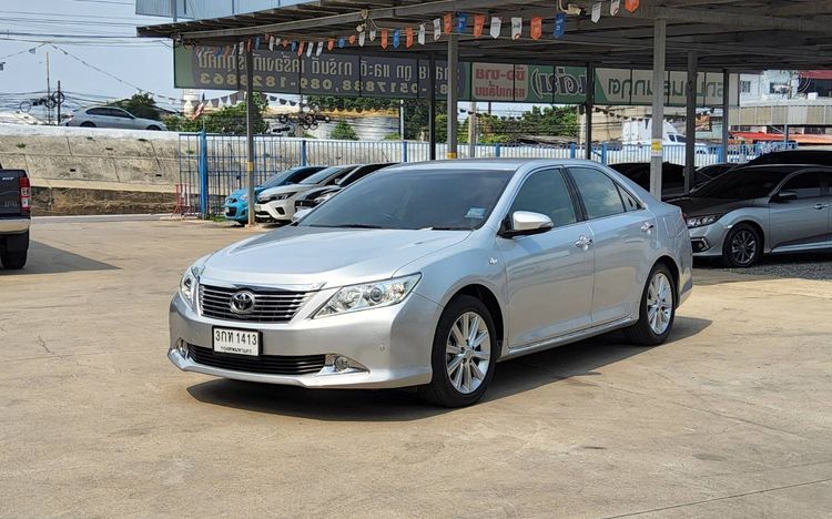 รถ Toyota Camry 2.5 G สี บรอนซ์เงิน