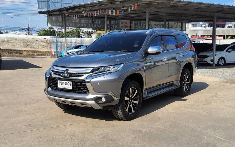 รถ Mitsubishi Pajero Sport 2.4 GT Premium สี เทา