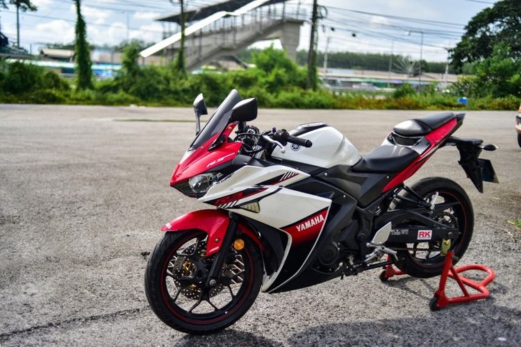 YZF 2016 yamaha R3 