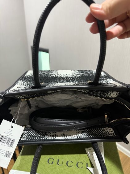กระเป๋า Kate Spade New York รุ่น Ella Small Tote สี Black รูปที่ 3