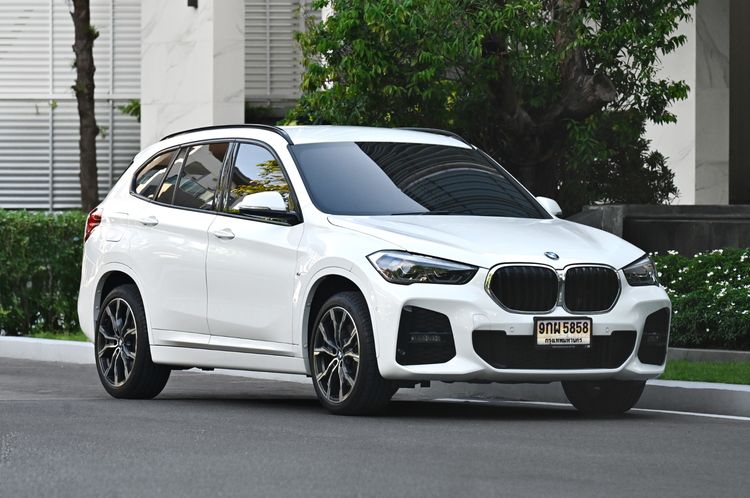 BMW X1 2022 2.0 sDrive20d M Sport Utility-car ดีเซล ไม่ติดแก๊ส เกียร์อัตโนมัติ ขาว รูปที่ 2
