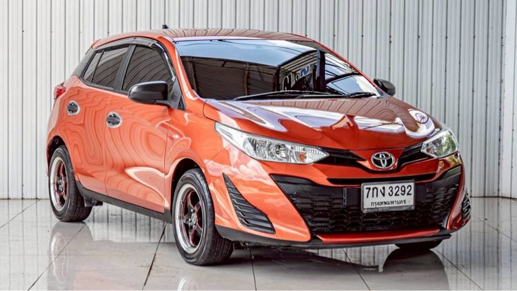 Toyota Yaris 2018 1.2 J Eco Sedan เบนซิน ไม่ติดแก๊ส เกียร์อัตโนมัติ ส้ม รูปที่ 3