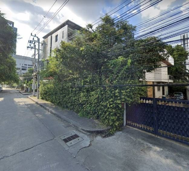 ขายที่ดินพร้อมบ้านสุขุมวิท81 sukhumvit ใกล้ BTSอ่อนนุช400 ม. บ้านเดี่ยว บางจาก พระโขนง 114 ตร.ว ใกล้ โลตัสสุขุมวิท50 ทางด่วนสุขุมวิท62 ทองหล