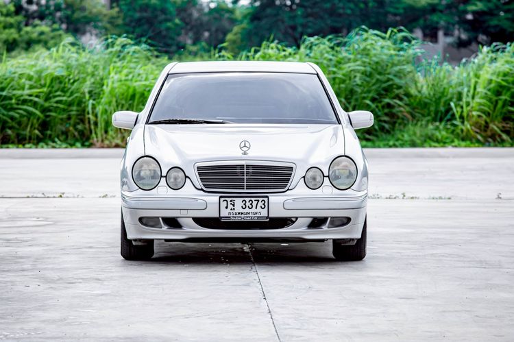 Mercedes-Benz E-Class 2002 E200 Kompressor Sedan เบนซิน เกียร์อัตโนมัติ เทา รูปที่ 2