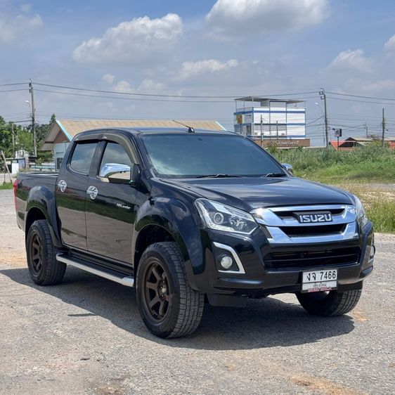 Isuzu D-MAX 2017 1.9 Hi-Lander Z Pickup ดีเซล ไม่ติดแก๊ส เกียร์ธรรมดา ดำ รูปที่ 4