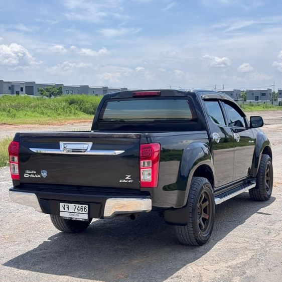 Isuzu D-MAX 2017 1.9 Hi-Lander Z Pickup ดีเซล ไม่ติดแก๊ส เกียร์ธรรมดา ดำ รูปที่ 2