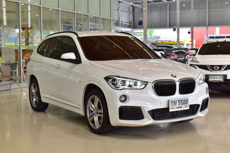 BMW X1 2019 2.0 sDrive20d M Sport Utility-car ดีเซล ไม่ติดแก๊ส เกียร์อัตโนมัติ ขาว รูปที่ 2