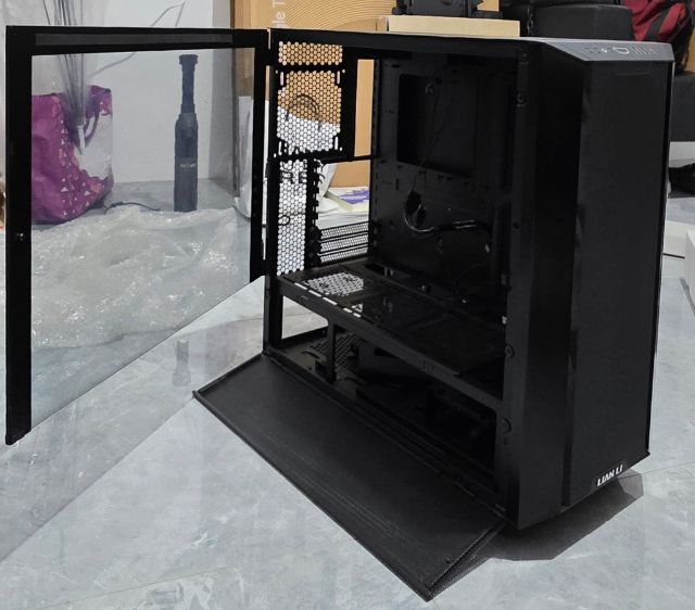 เคสคอมมือสอง Lian Li LANCOOL II RGB Premium Mid-tower Chassis Case Black รูปที่ 4